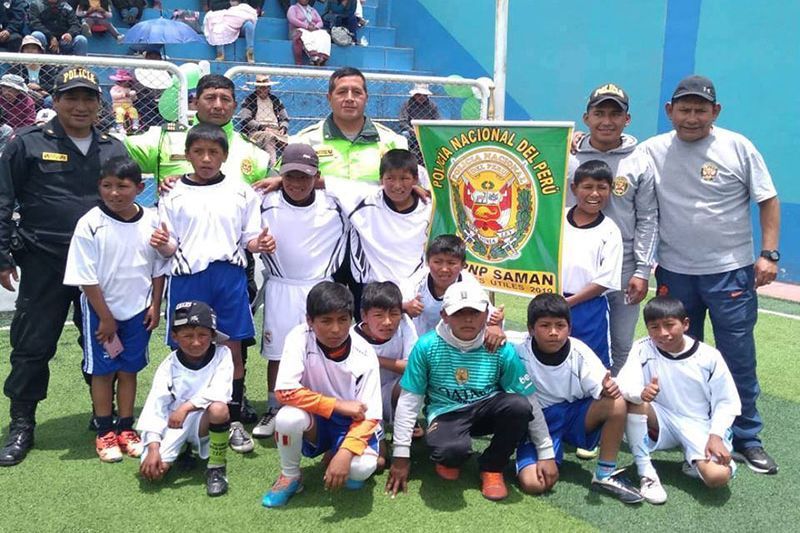 PNP pormueve el deporte en niños a través de academias en Azángaro