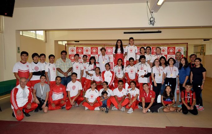 Participantes del Torneo Interno Indoor de Tiro con Arco 2019 del Club Internacional.