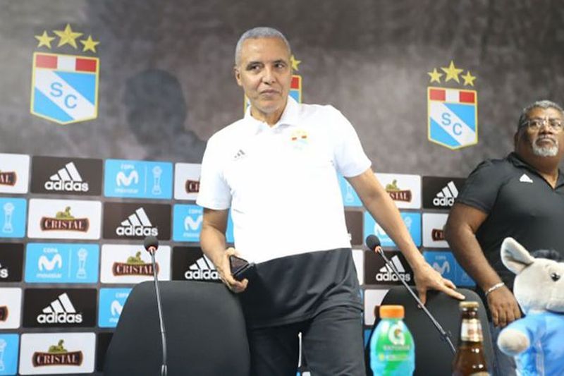 Las razones de Alexis Mendoza para renunciar del Sporting Cristal