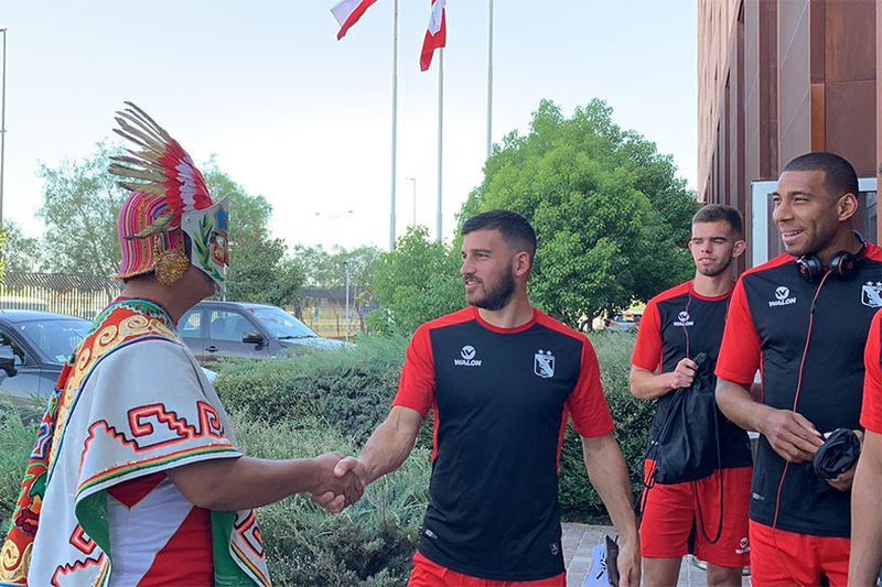 Libertadores: Misterioso hincha le da buenas vibras al FBC Melgar en Chile