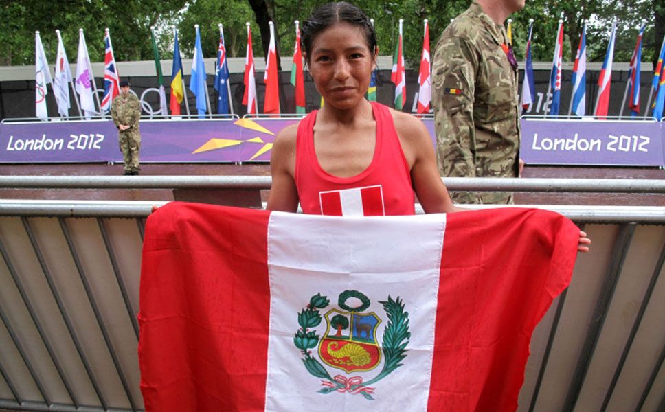 Atleta debe pagar gran parte del sueldo de su entrenador.