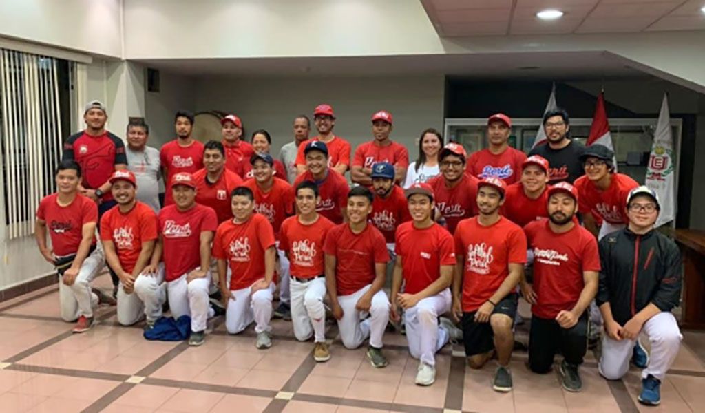 Selección peruana de sóftbol viaja para Campeonato Nacional de Cuba