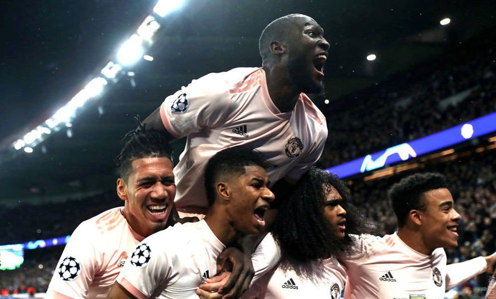 El Manchester United remonta al PSG y se clasifica para cuartos de la Champions