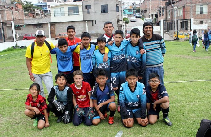 La sub-12 de Ciclón Miraflores quiere chapar la copa.