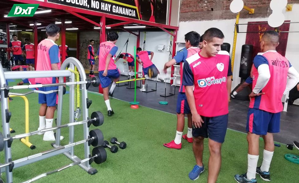 Alfonso Ugarte se prepara para volver al fútbol profesional peruano