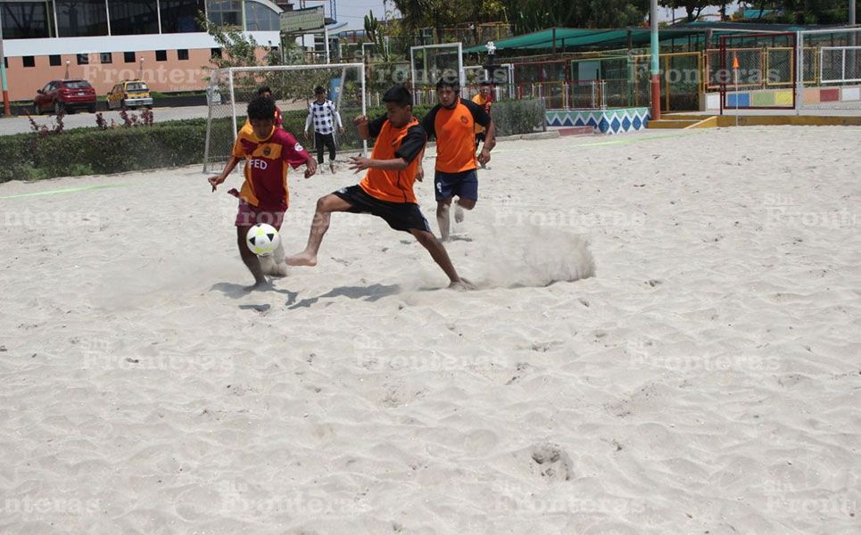 Arequipa: Final en el II Torneo de Fútbol Playa del Idunsa