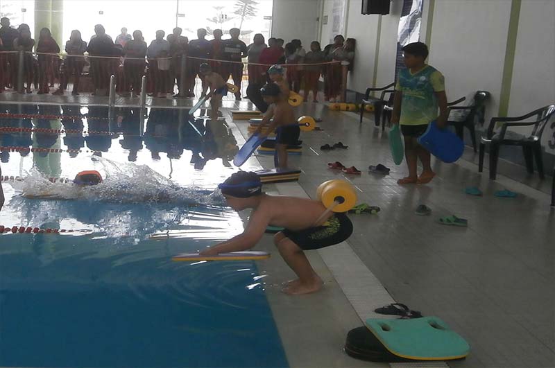 Club de natación Los Tiburones de La Joya