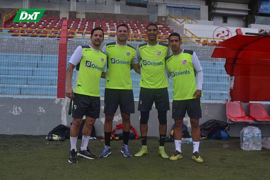 Vela, Arfimengo, Vidales y Montes ayer entrenaron en el equipo.