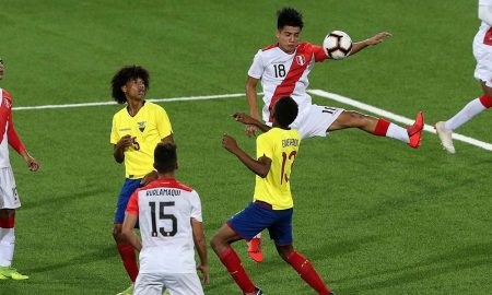 Selección peruana clasificó en primer lugar de su grupo tras vencer a Ecuador.
