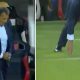 [VIDEO] Entrenador de Alianza come chicle que se le cae y llama la atención de Conmebol