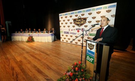 Noche de Campeones: Condecoran a deportistas destacados