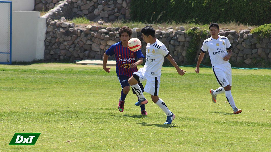 En la Liga de Alto Selva Alegre se enfrentaron Real Madrid y Barcelona. Solo pudieron empatar 1-1