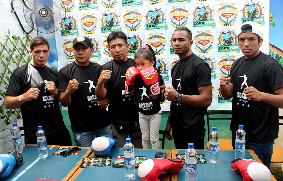Boxeo internacional este sábado en la Bombonera del estadio Melgar, a partir de las 17 horas