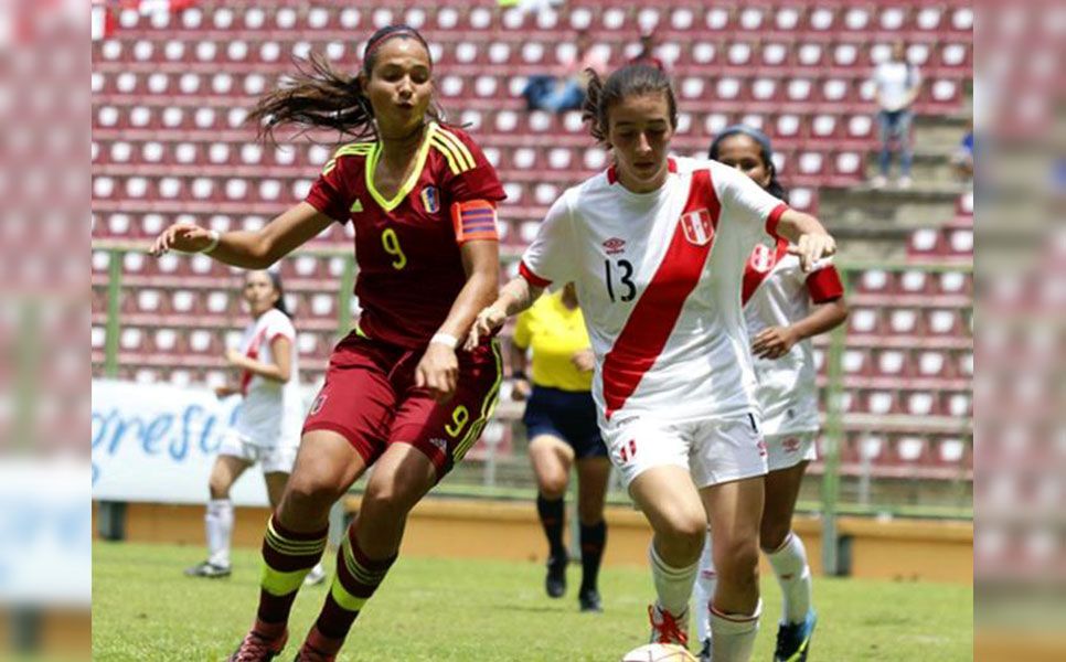 Equipo femenino de Perú se prepara para Lima 2019.