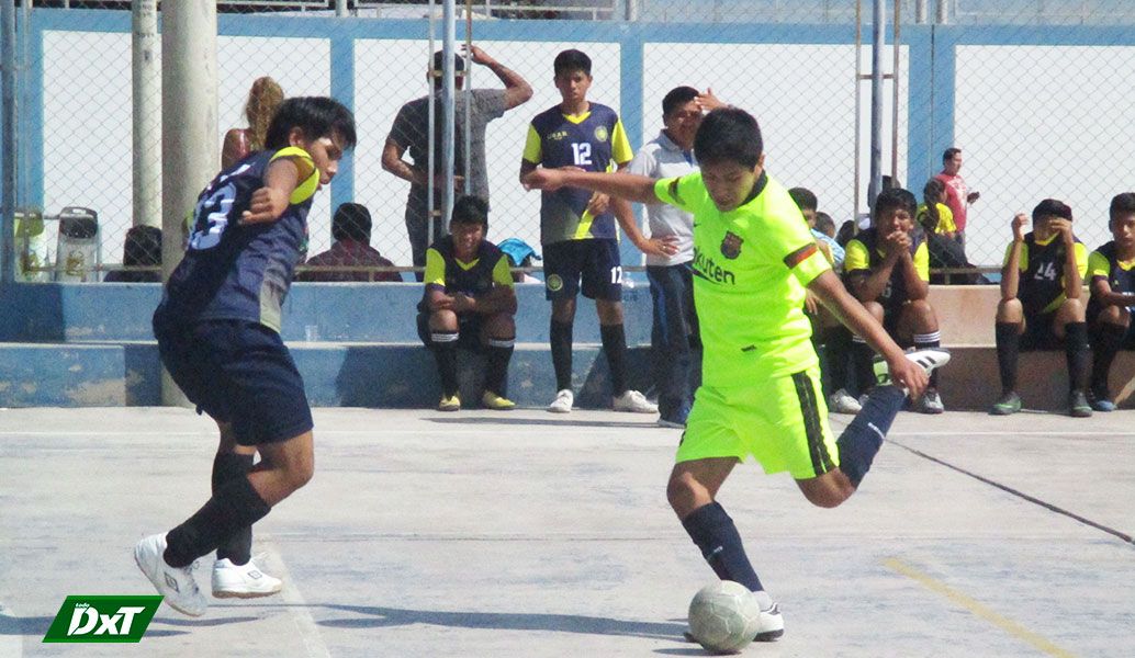 Varones de la categoría C disputaron ayer reñidos partidos de octavos de final.