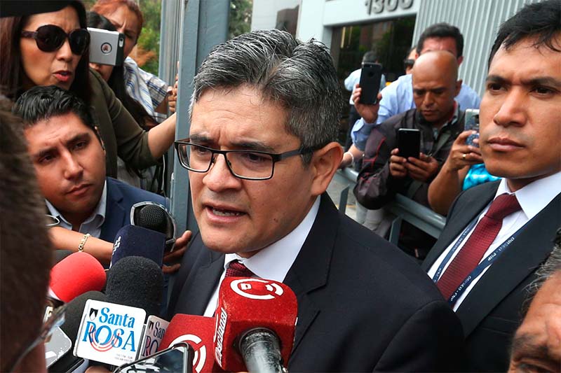 Fiscal Domingo Pérez es hincha de Melgar y admira a Paolo Guerrero