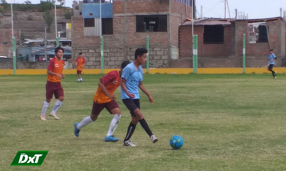 Inició el fútbol de los Juegos Deportivos Escolares en Paucarpata