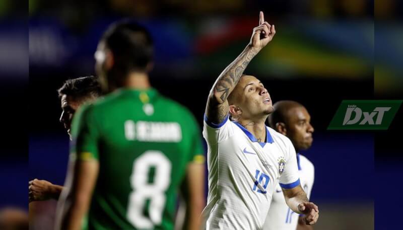 3-0. Brasil golea a Bolivia con doblete de Coutinho y un tanto de Everton