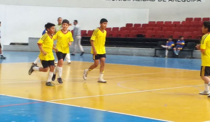 Futsal en la Copa Ccorito: Neptalí Valderrama venció 4-2 al 7 de Agosto