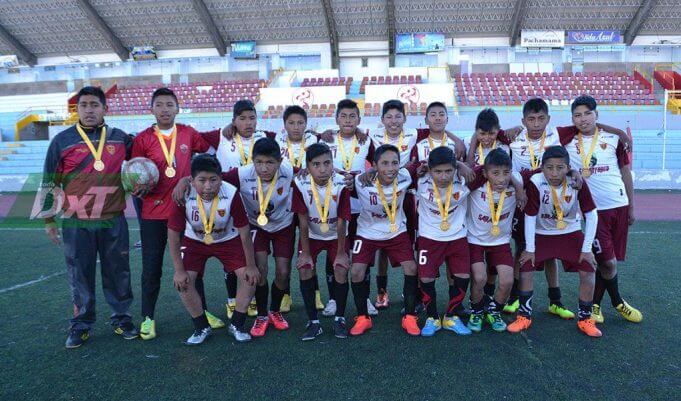 En fútbol varones sub-14, clasificó San Antonio de Padua.