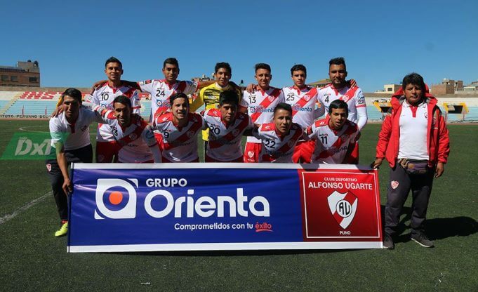 Alineación titular que se dio un banquete con Alianza Porvenir.