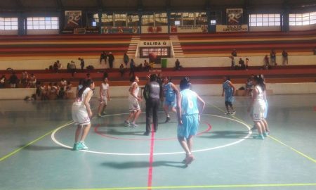 Ilave: Deportistas entusiastas participan en campeonato de básquet