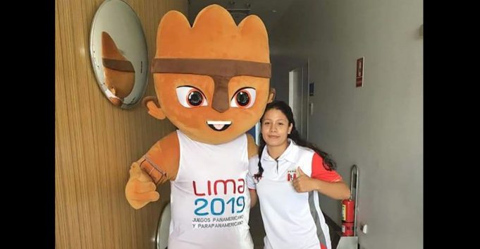 Camila Delgado: Arequipeña, capitana de la selección de balonmano de Perú. 