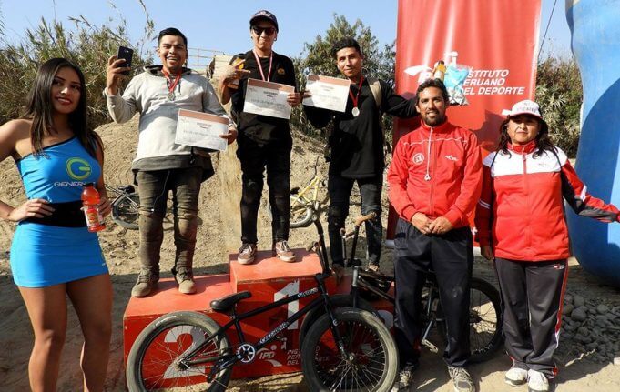 Los mejores recibieron sus premios. 