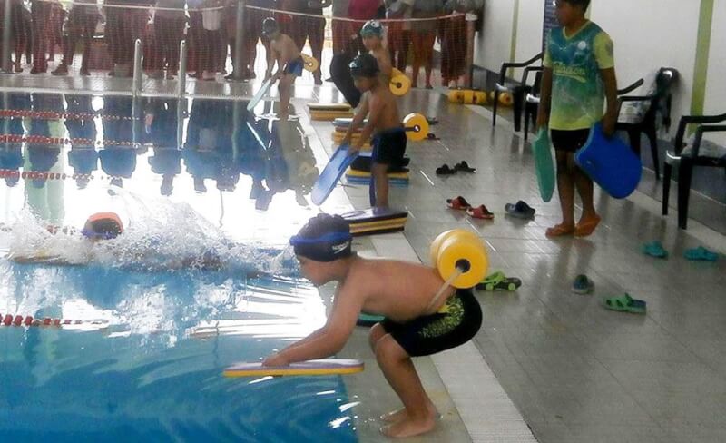 I Juegos Deportivos de Nivel Primario: Competencias de natación en la Unidad