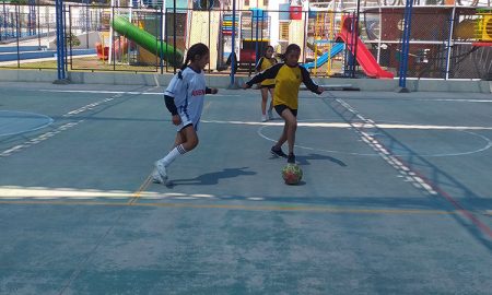 futsal. Acción en semifinales de Juegos Escolares