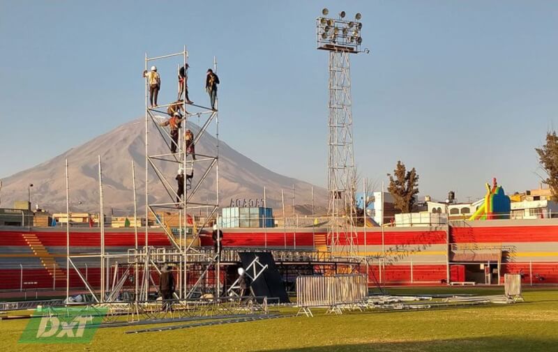 Arman escenario para concierto del 14 de agosto en el estadio Melgar