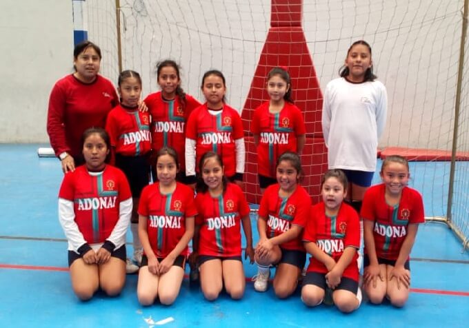Adonai Internacional sub-10 ganó y es finalista.