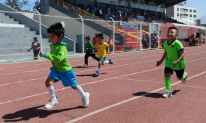 Los niños disputaron 4 pruebas en la disciplina de atletismo.