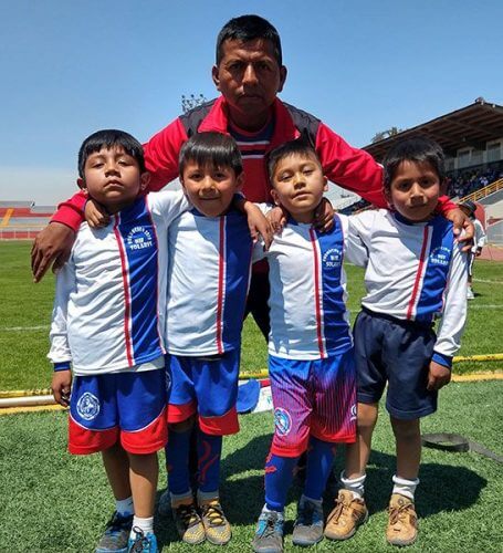 El equipo de atletismo del Colegio Solaris. 