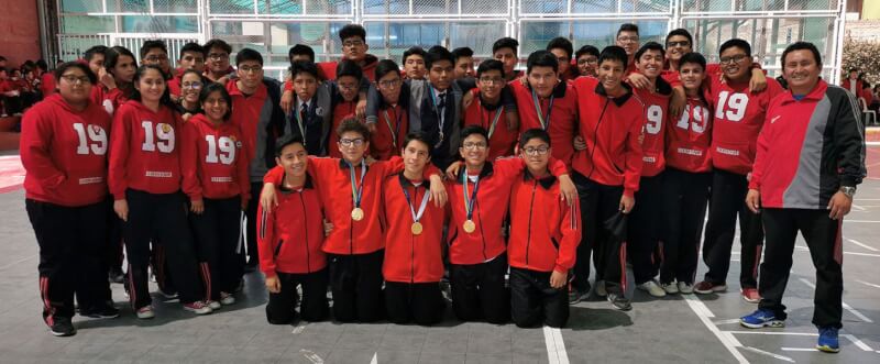 Jóvenes del colegio Alexander Fleming se consagraron campeones en los Juegos Deportivos Escolares Nacionales.