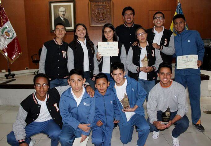 Colegio Innova School triunfó en futsal varones 'A' y handball damas.