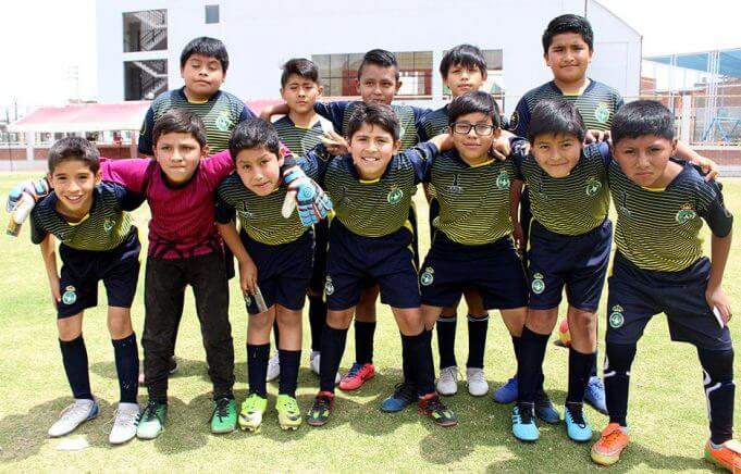 Cuadro Olé do Brasil categoría sub-10 goleó y está por clasificar.