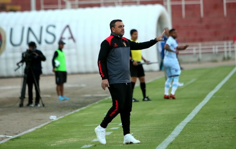 Diego Osella entrenador FBC Melgar.