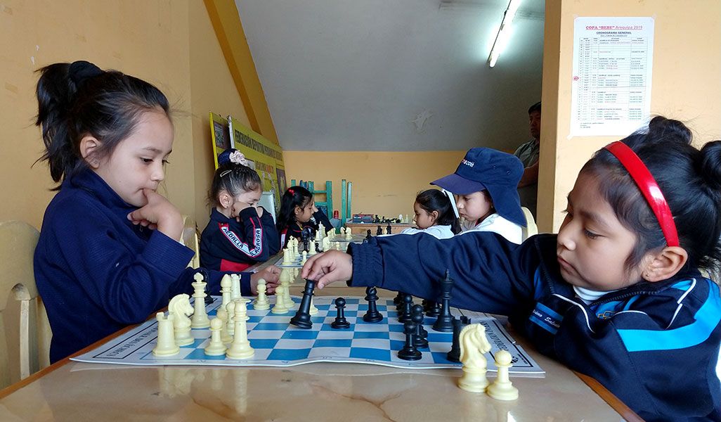 Participaron niños de diferentes colegios de Arequipa
