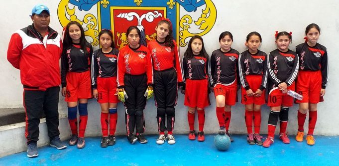 JC Maxwell sub-12 remontó y se llevó la victoria.