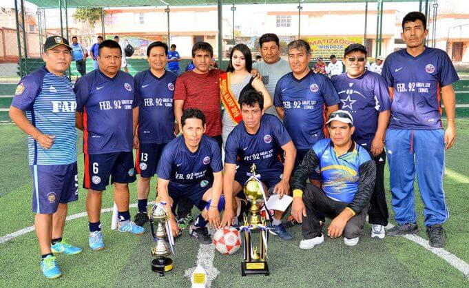 La Promoción 1994 se consagró campeón del fulbito.