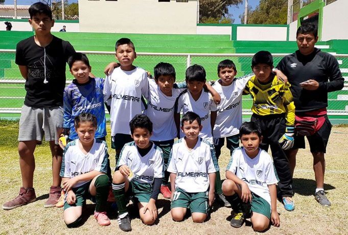 Niños con mucho talento del Palmeiras de Mariano Melgar.