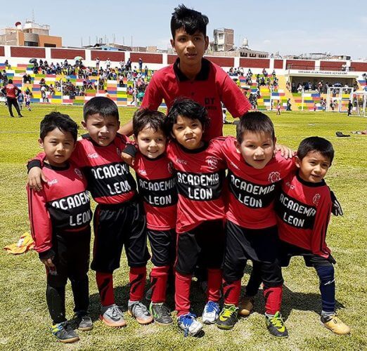 Pequeños de la Academia León de Hunter.