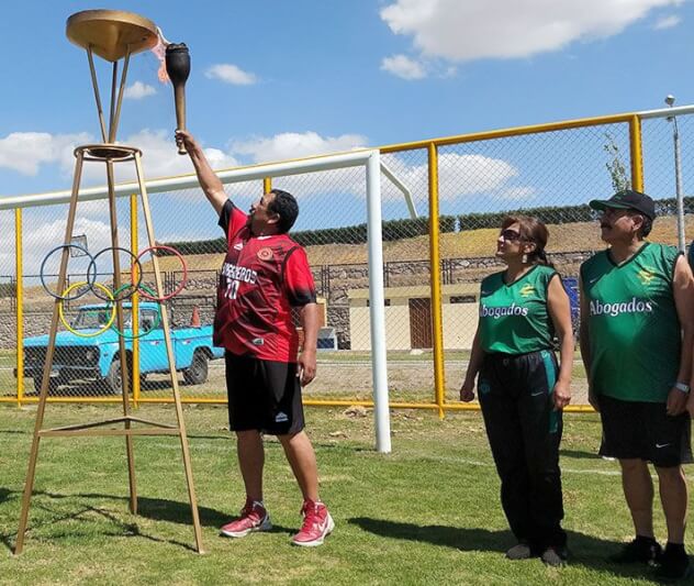 COnfraternidad. La inauguración fue una fiesta.