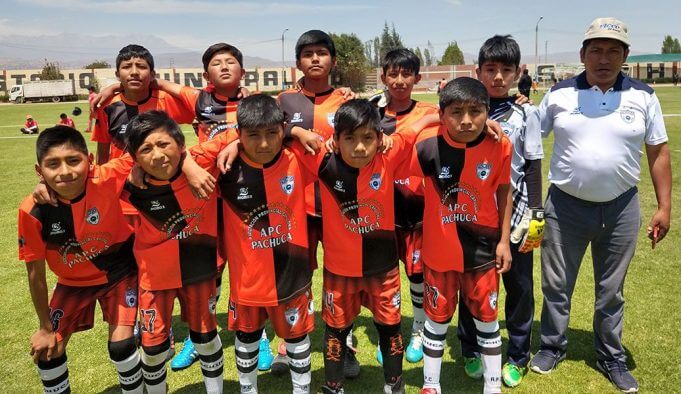 Los jugadores categoría sub-12 de la E.F Pachuca.