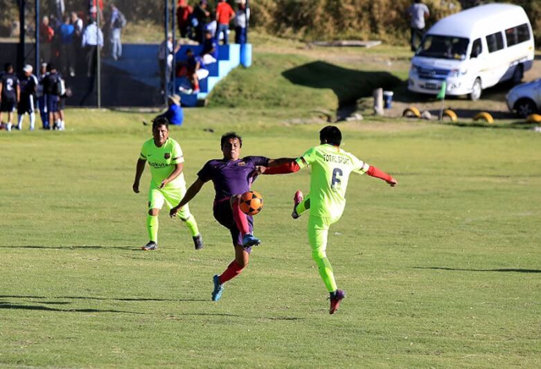 Buenos partidos en la confederación de puneños.