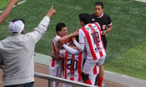 Nacional recibe a Comerciantes de Loreto en Mollendo.