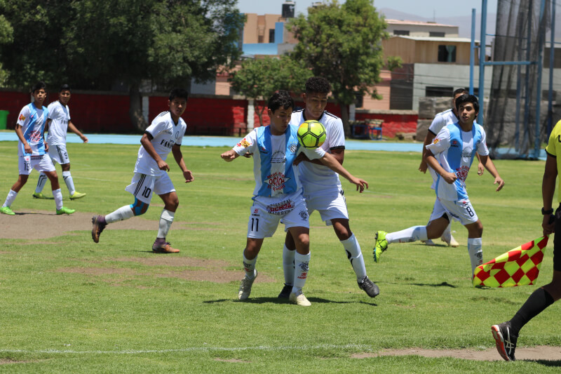 Solo 10 ligas inician segunda división de fútbol.