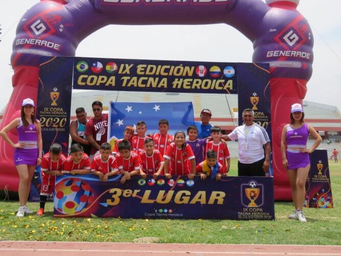 Cierre de tradicional torneo se realizó en el estadio Basadre. 