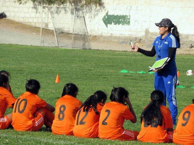 Técnicos de la Liga tendrán que acreditar su licencia A de la FPF.